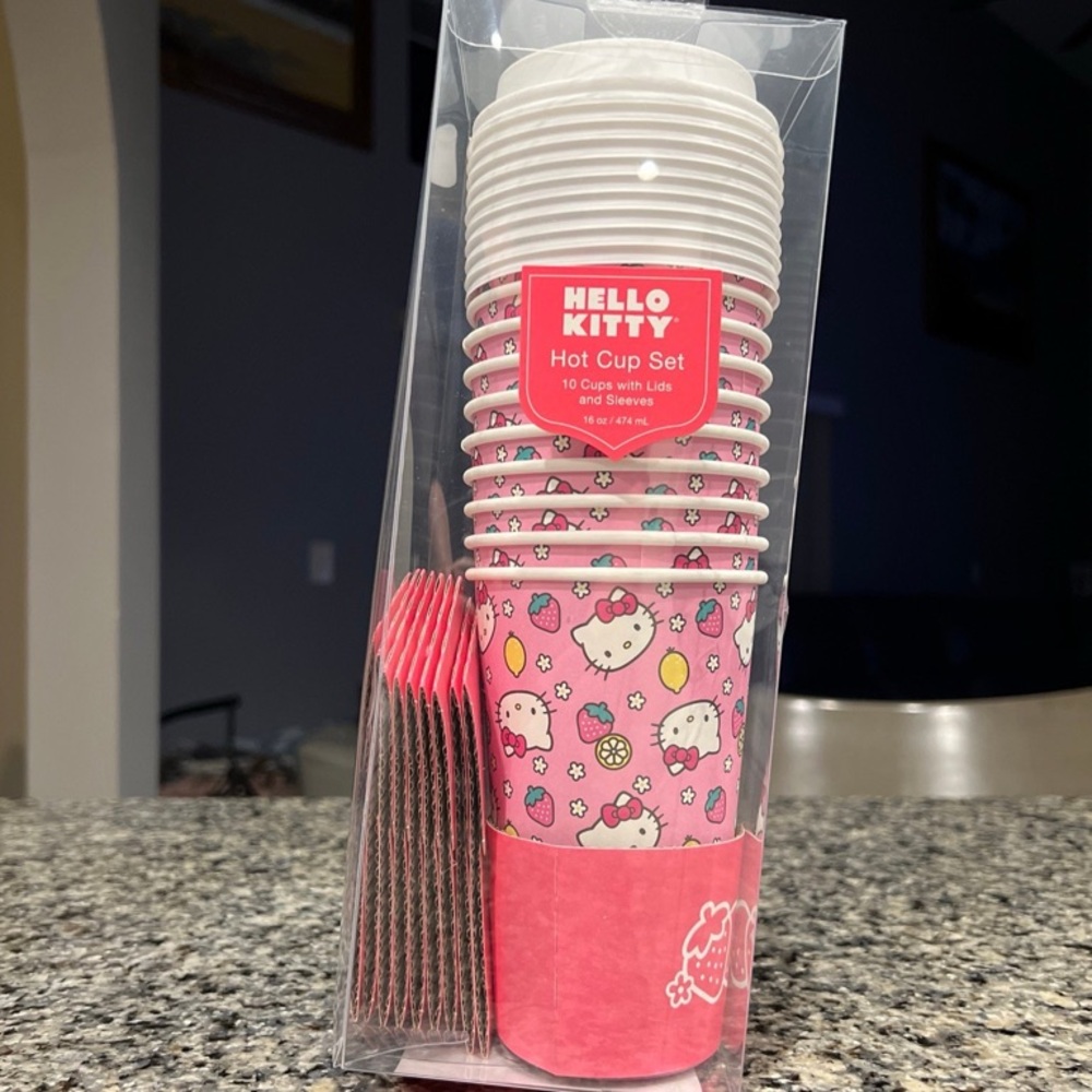 Hello Kitty Hot Cup Set